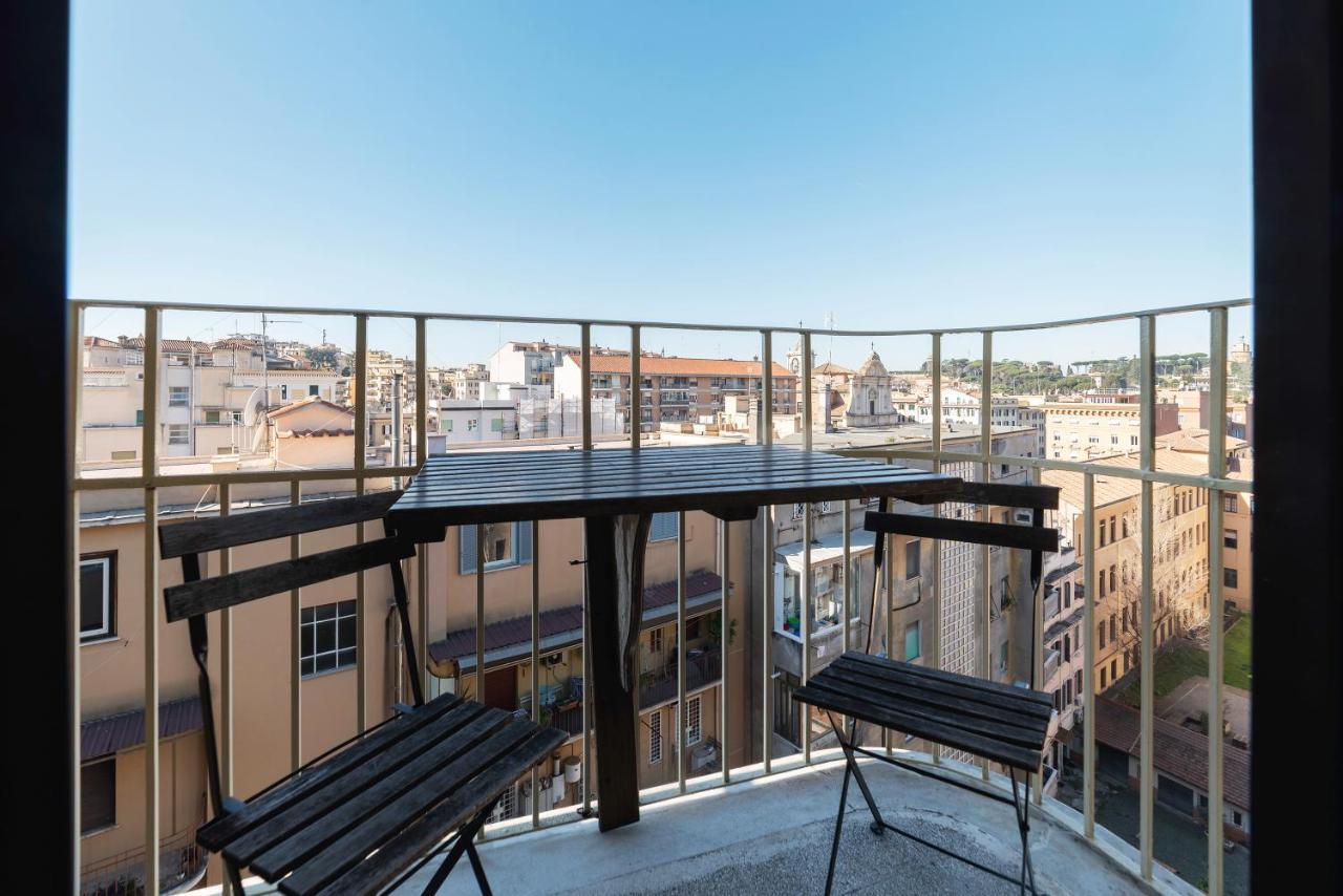 Bright Apt With Views Of San Pietro Рим Екстер'єр фото