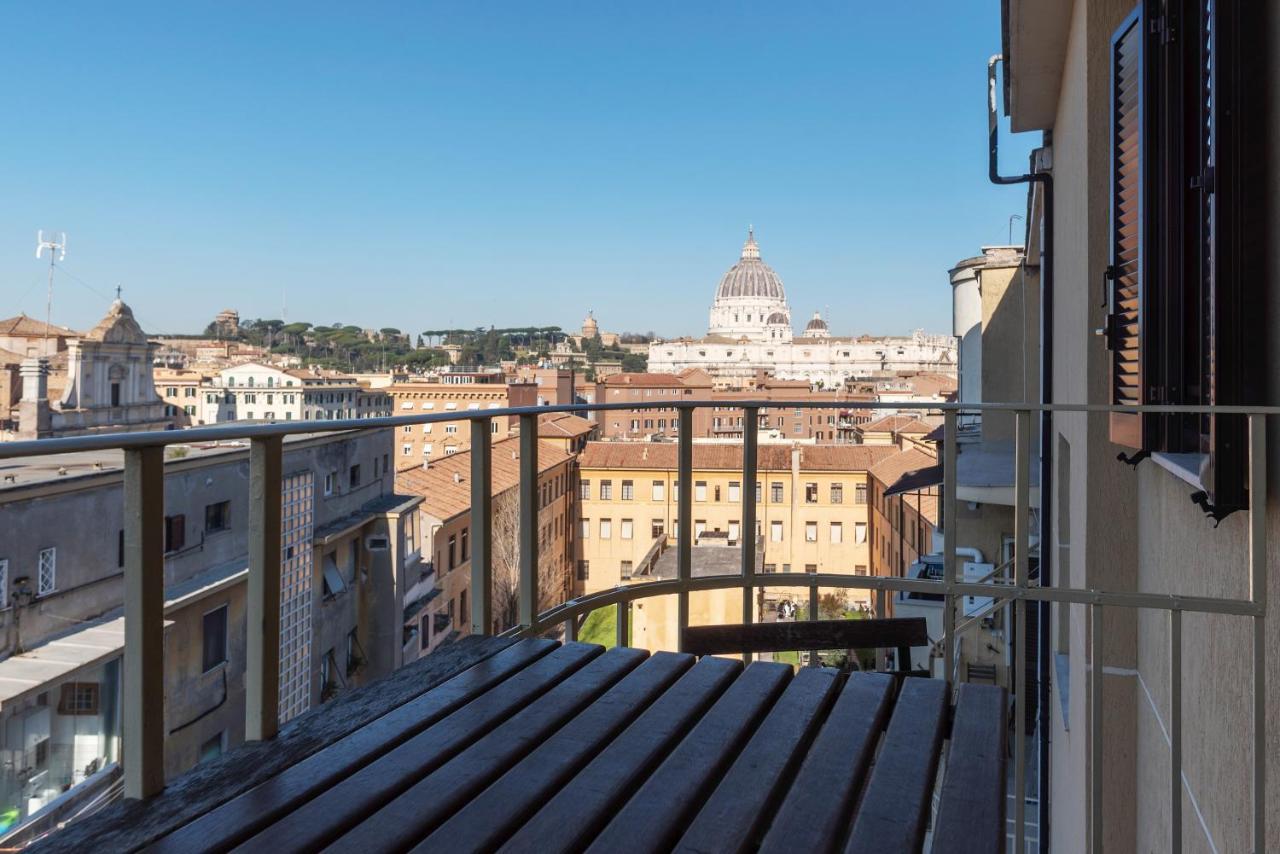 Bright Apt With Views Of San Pietro Рим Екстер'єр фото