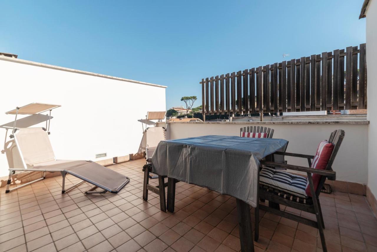 Bright Apt With Views Of San Pietro Рим Екстер'єр фото